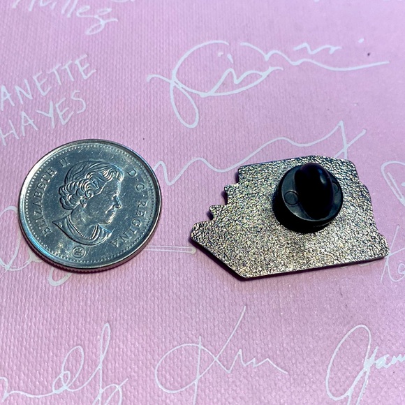 Good books make bad girls dangerous women pin - Picture 3 of 3